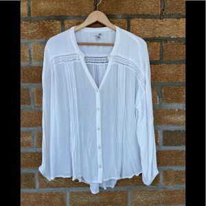 Amuse Society White Button-Up Blouse